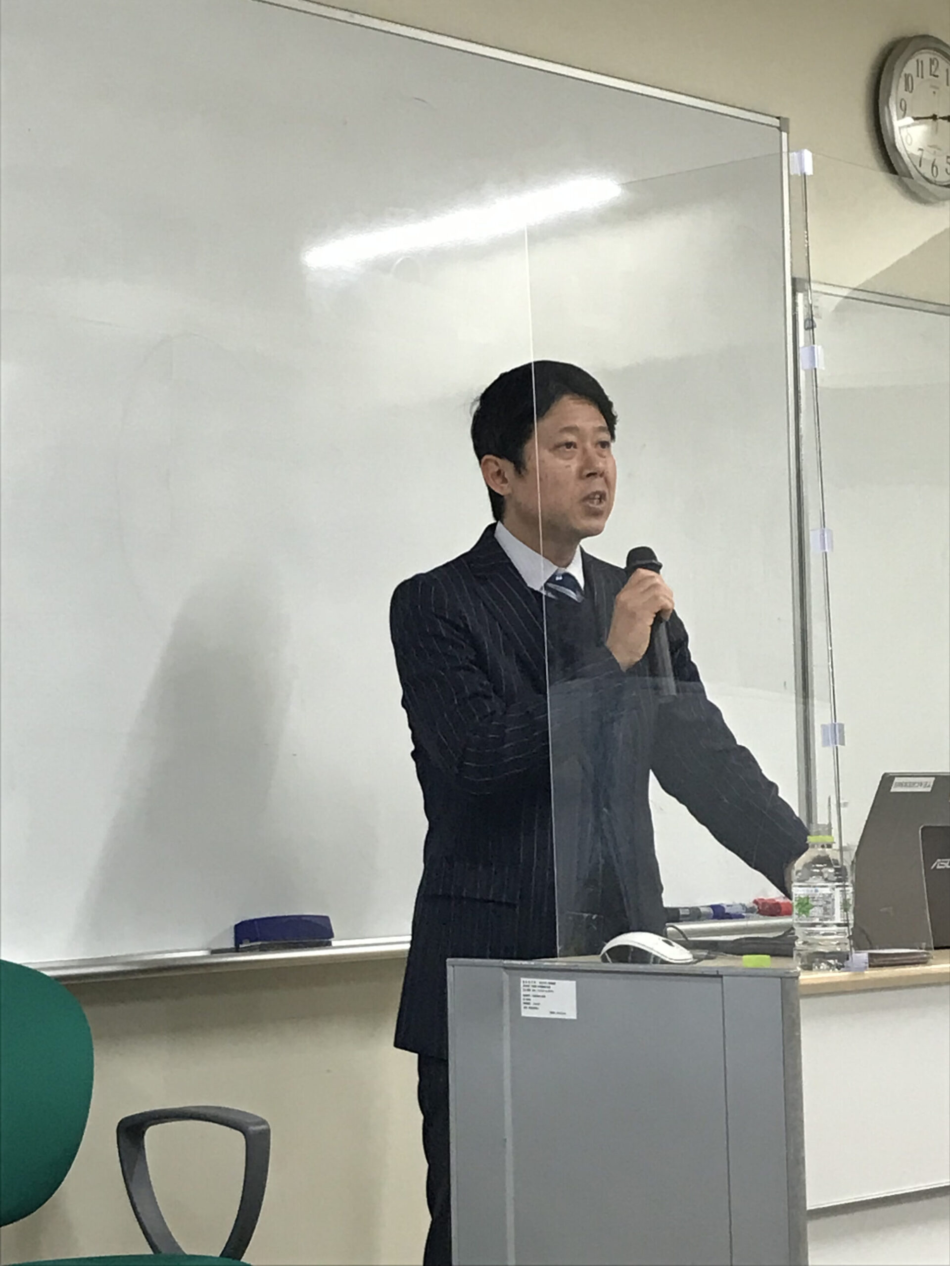 講義登壇画像